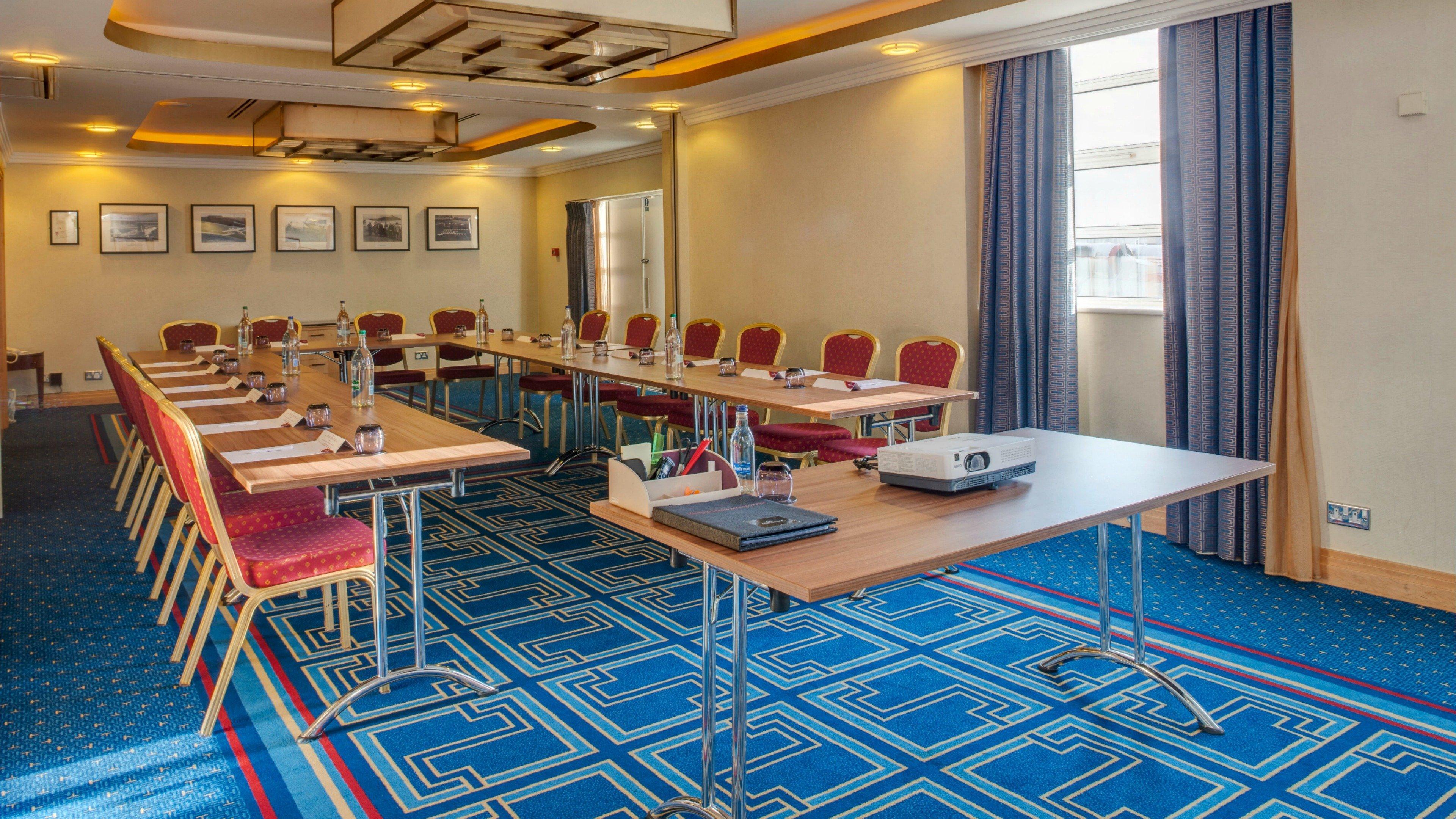 Crowne Plaza Liverpool - John Lennon Airport By Ihg Екстер'єр фото